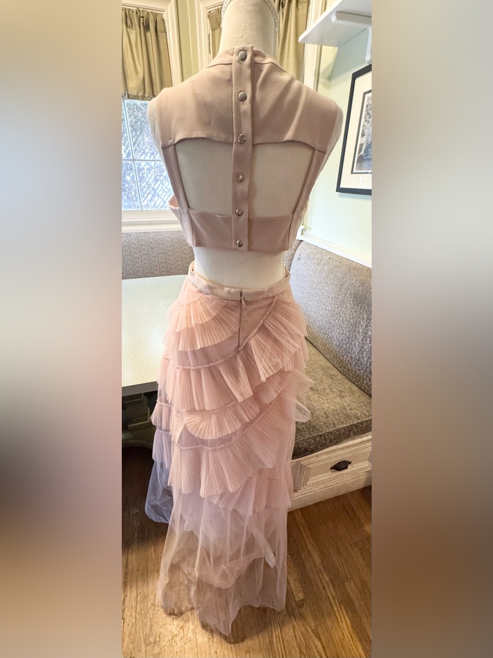 BCBGMAXAZRIA Avalon Bare Pink Tulle Ruffle Gown Size 4 HOCO
